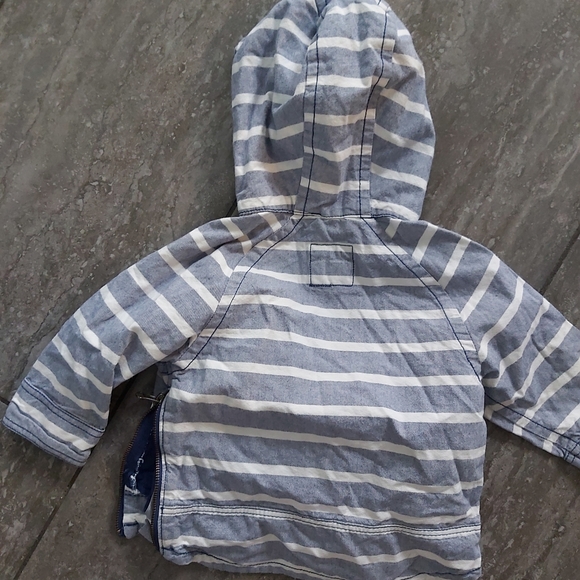 Baby GAP 12-18m Pullover Jean Jacket - Picture 2 of 4